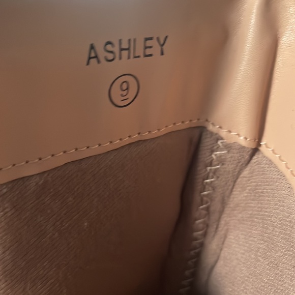 Metallic boots - Picture 3 of 3